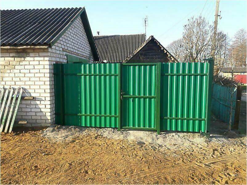 Забор, ворота, калитка из зеленого профлиста 150м фото 1 в Грозном
