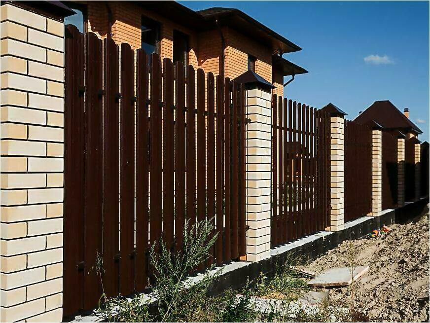 забор из штакетника 115м фото1 в Грозном