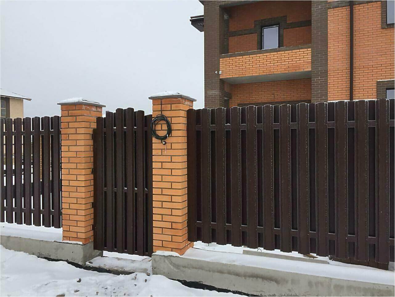 Забор из штакетника 95м фото2 в Грозном