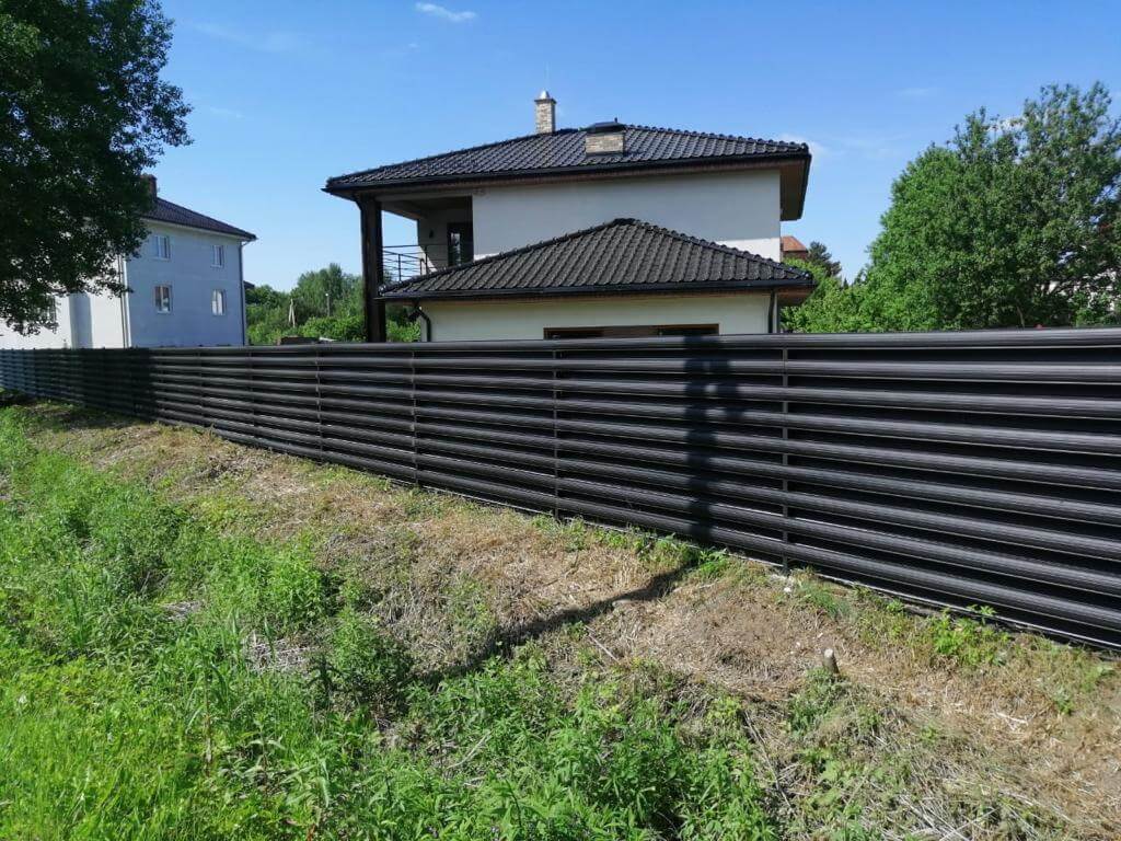 забор из штакетника Черный Стальной Бархат фото4 в Грозном