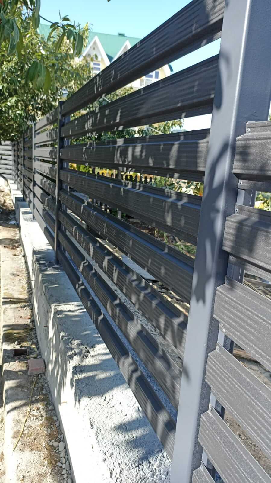 Забор из штакетника 90м RAL7024/7024 Серый Графит фото3 в Грозном