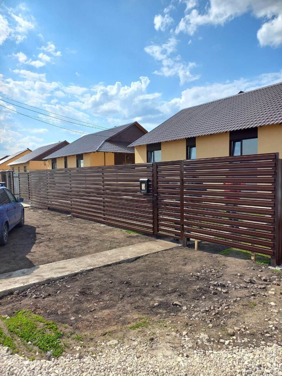 Забор-ранчо из широкого штакетника 24м RAL8017/8017 Шоколад двусторонний в Грозном