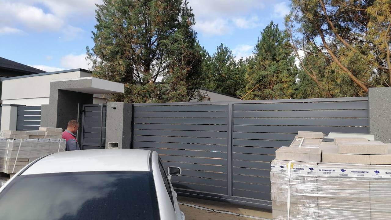Забор-ранчо из металлопланкена 36м RAL7024 Серый Графит фото 3 в Грозном