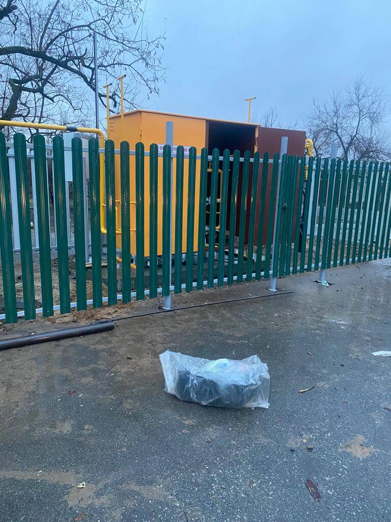 Забор из штакетника ЭКО-М 12м RAL6005 Зеленый Мох в Грозном