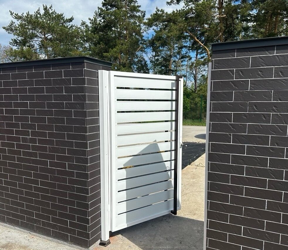 Калитка из металлопланкена RAL9003 Белый фото 4 в Грозном