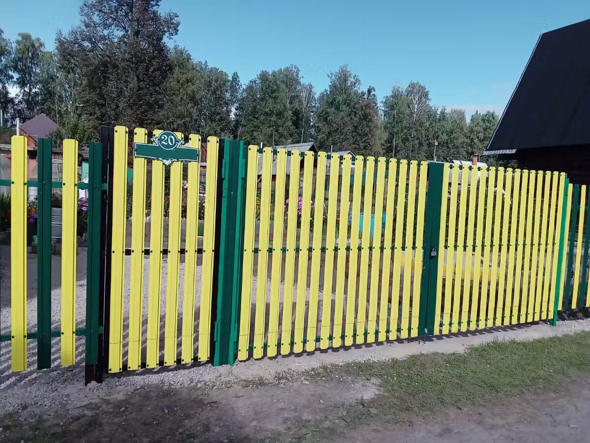 Забор из евроштакетника 13м RAL1018 Желтый в Грозном