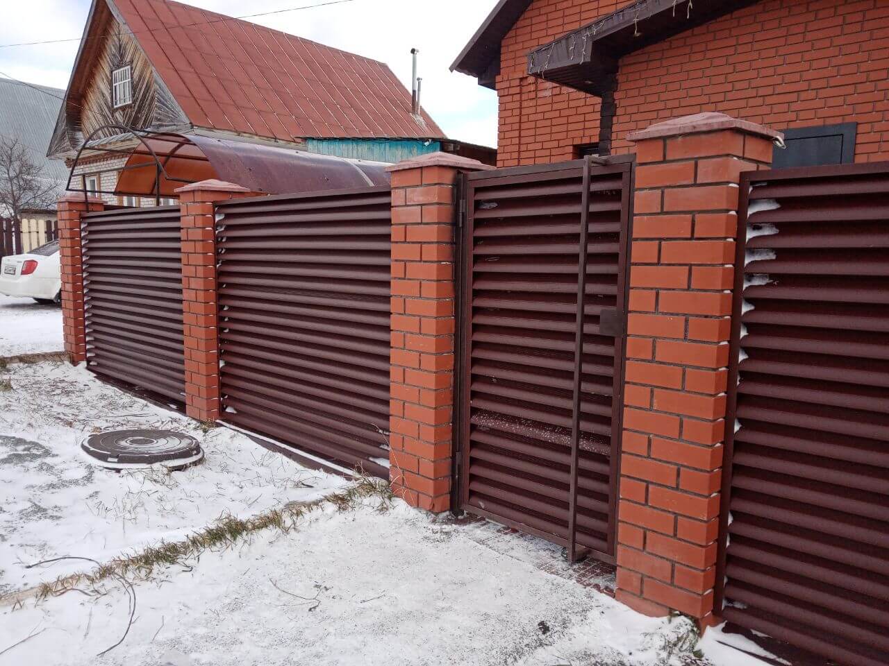 Забор из ламелей еврожалюзи 12м RAL8017/8017 Шоколад двусторонний МАТТЕ фото 2 в Грозном