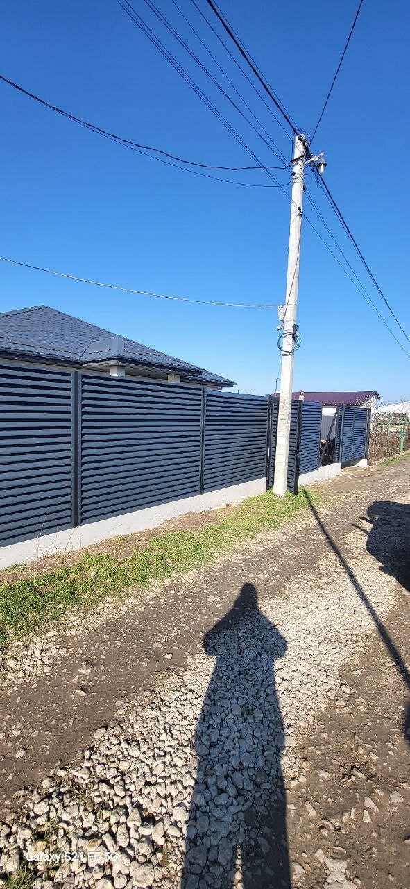 Забор из ламелей еврожалюзи 30м RAL7024/7024 Серый Графит двусторонний фото 1 в Грозном