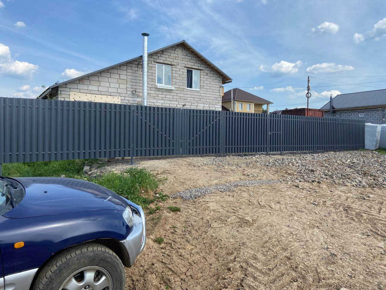 Забор из евроштакетника 16м RAL7024 Серый Графит фото 5 в Грозном
