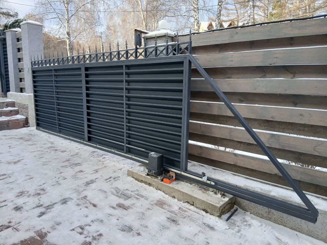 Входная группа из ламелей Хай-Тек RAL7024/7024 Серый Графит двусторонний МАТТЕ фото 23 в Грозном