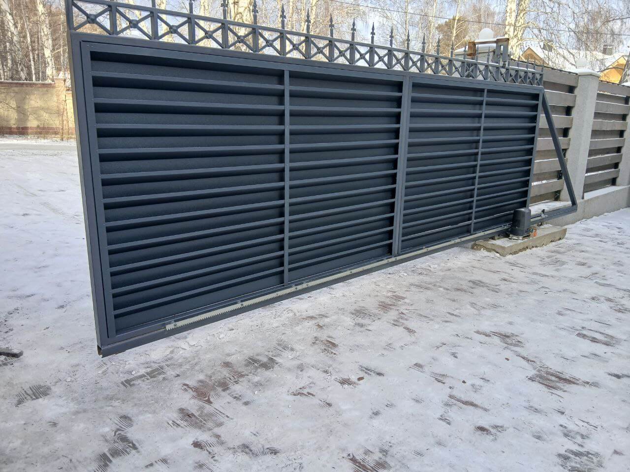 Входная группа из ламелей Хай-Тек RAL7024/7024 Серый Графит двусторонний МАТТЕ фото 8 в Грозном