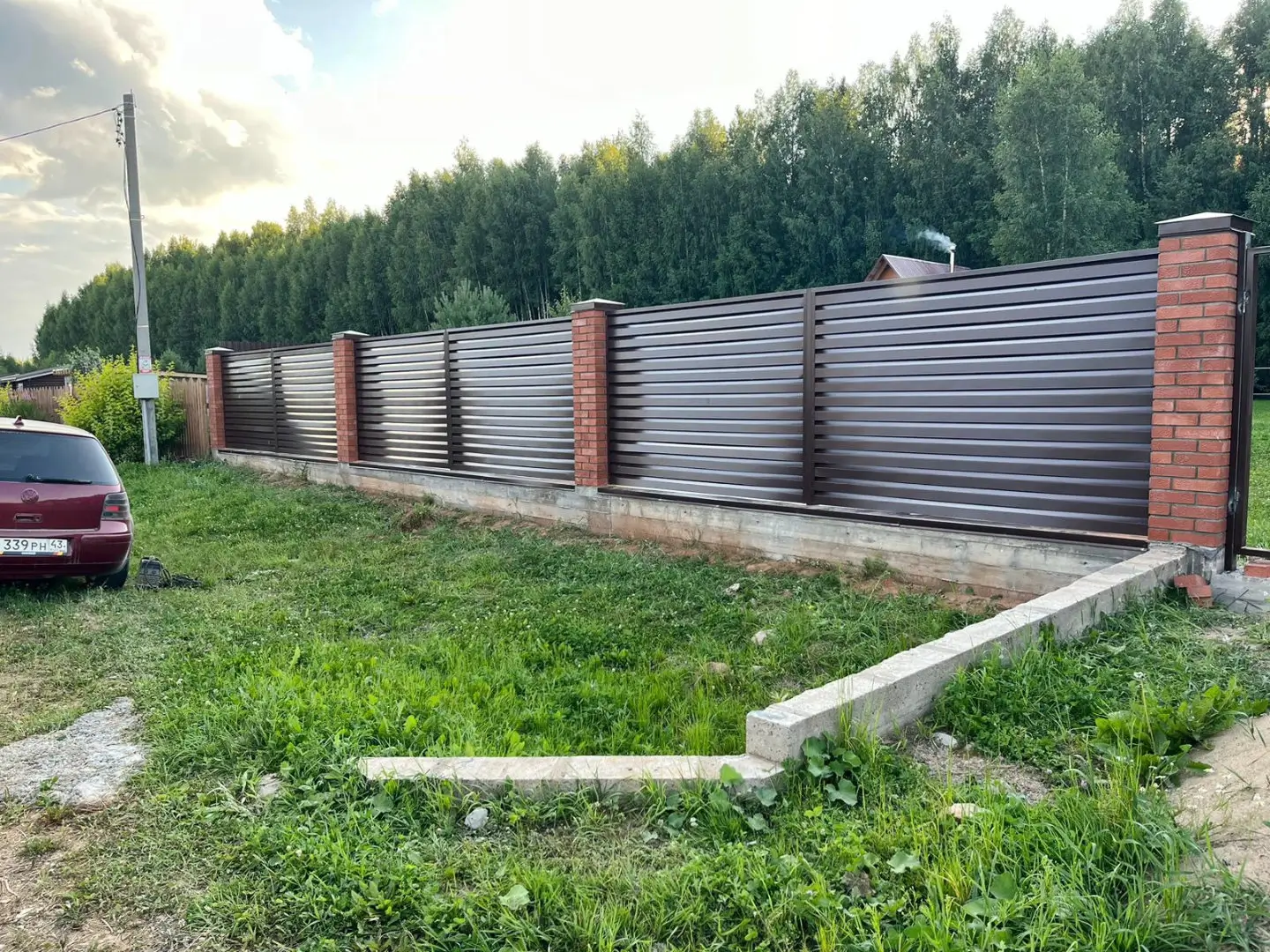 Забор-жалюзи из ламелей Хай-Тек 26м RAL8017/8017 Шоколад двусторонний в Грозном