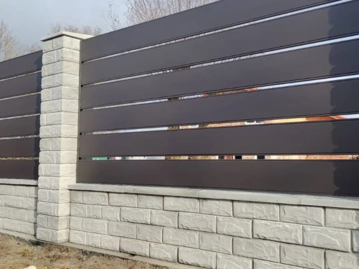Забор-ранчо из металлопланкена 32м RAL8019 Темный Шоколад МАТТЕ фото 3 в Грозном