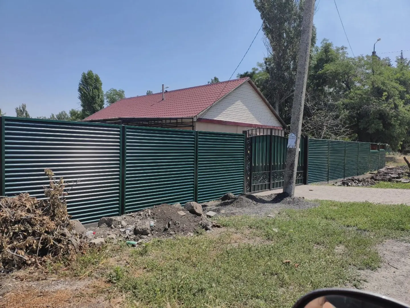 Забор-жалюзи из ламелей ЭКО-Z 24м RAL6005 Зеленый Мох фото 3 в Грозном